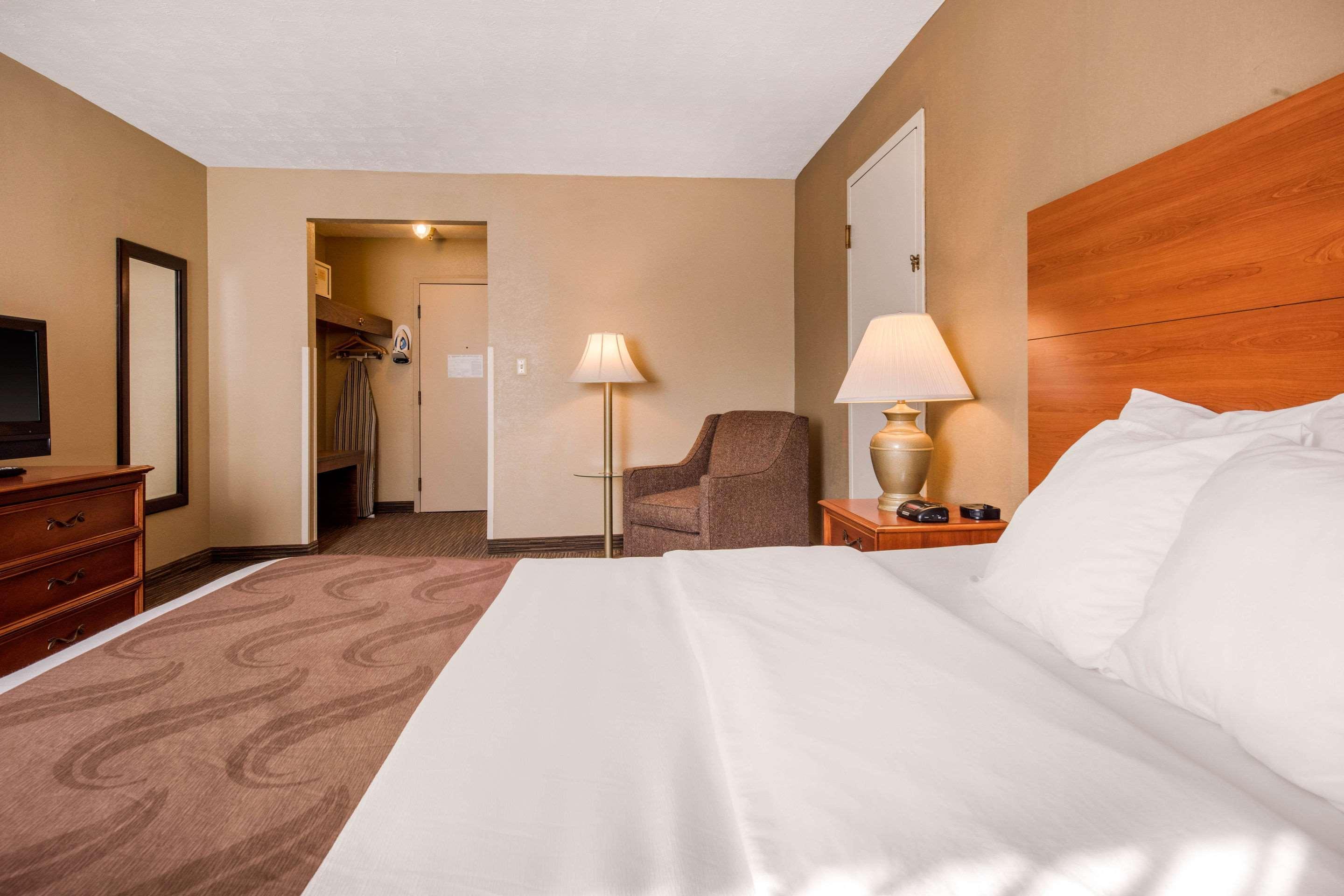 Quality Inn & Suites New Castle Eksteriør bilde