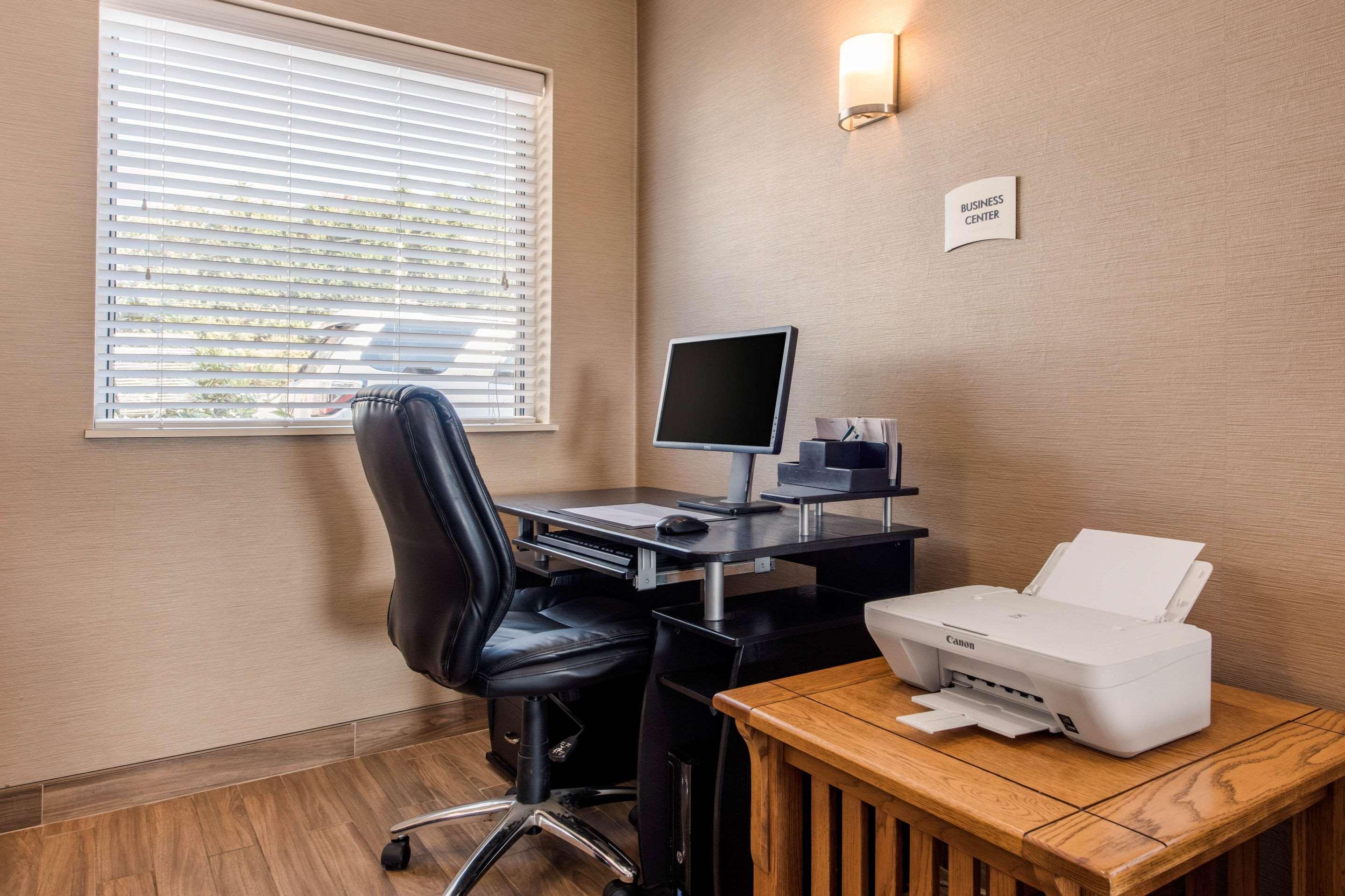 Quality Inn & Suites New Castle Eksteriør bilde