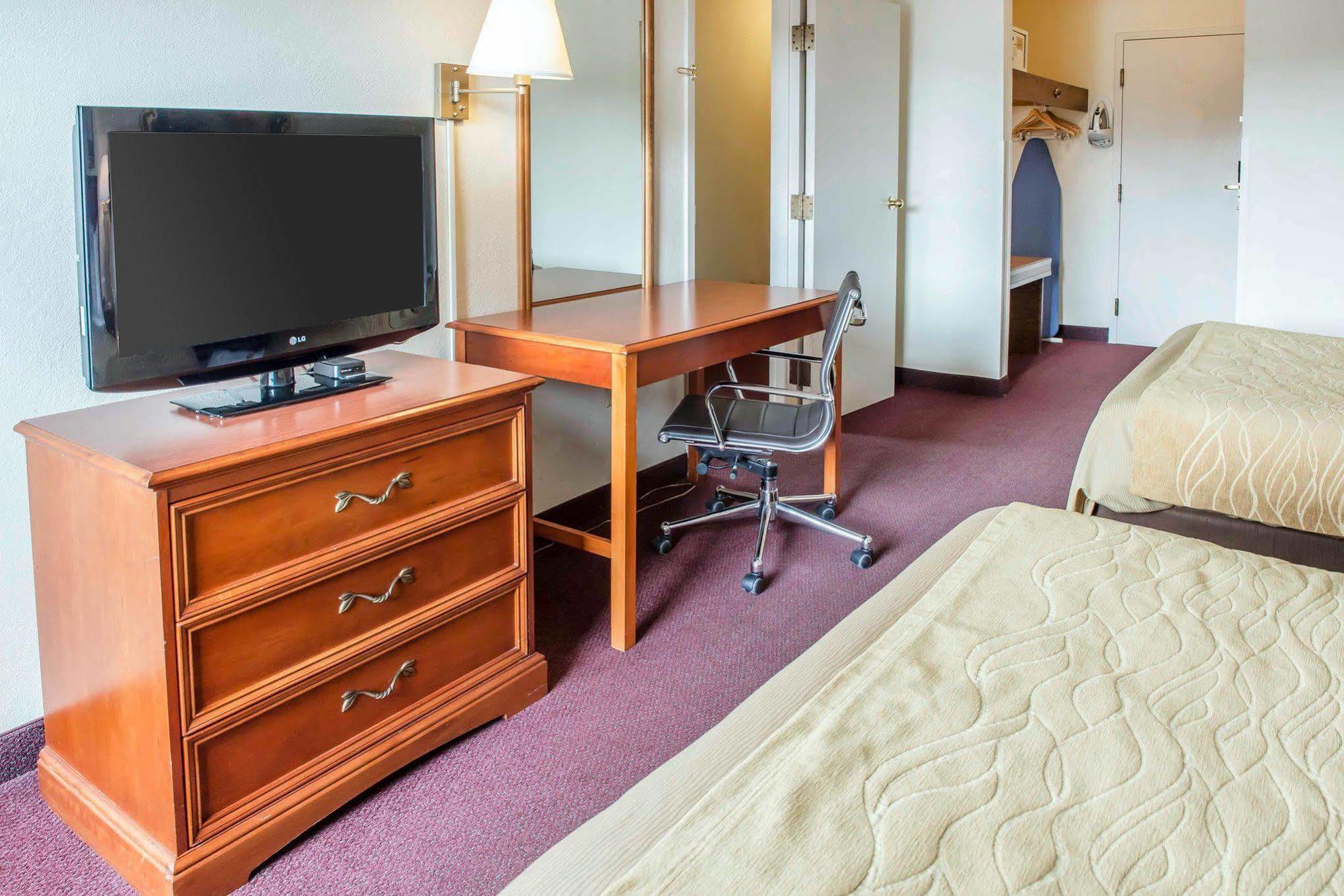 Quality Inn & Suites New Castle Eksteriør bilde